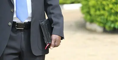 Mobile notary call-out service